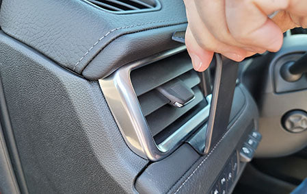 Brodit ProClip 805651 voor GMC Yukon 2021-2024 - montagepositie op dashboard
