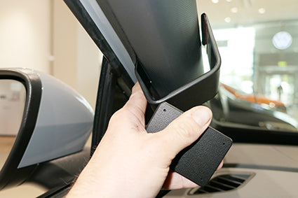 Brodit ProClip 805684 voor Volkswagen ID.5 2023-2026 en Volkswagen ID.4 2021-2026 - ProClip geplaatst in het voertuig