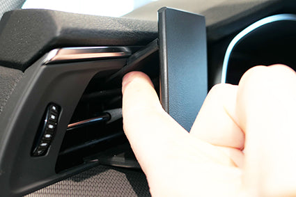 Brodit ProClip 805720 voor Audi S6 2019-2025, Audi A7 2019-2025 en Audi A6 2019-2026 - detail van dashboardmontage