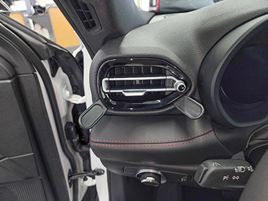 Brodit ProClip 805859 voor Dodge Hornet 2023-2026 - montagepositie op dashboard