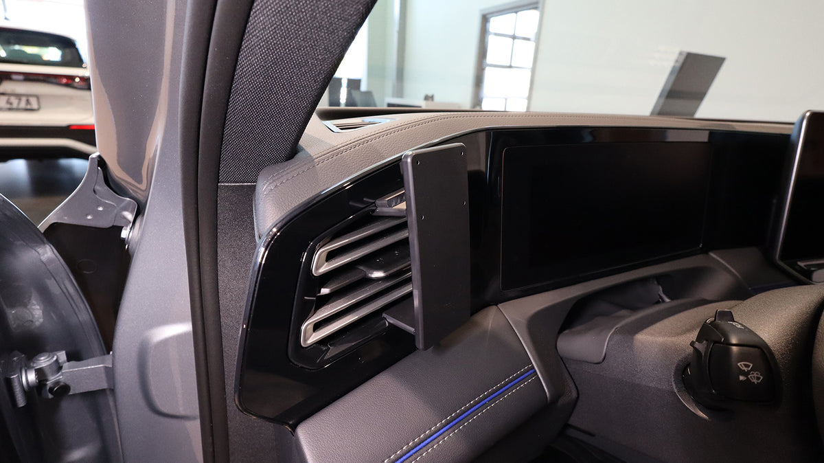 Brodit ProClip 806245 voor Volkswagen Tiguan 2025-2026 - detail van dashboardmontage