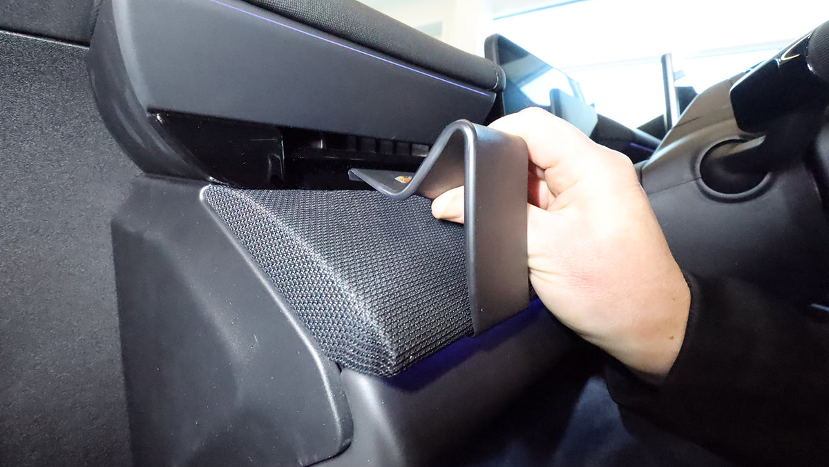 Brodit ProClip 806264 voor Polestar 4 2024-2026 - ProClip geplaatst in het voertuig