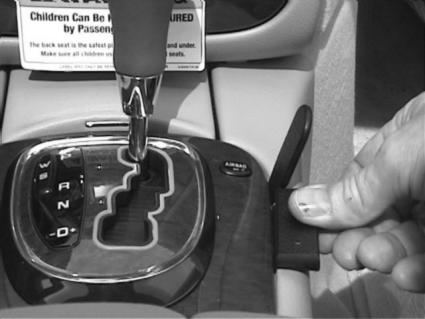 Brodit ProClip 832707 voor Mercedes Benz S-Class 2000-2002 - detail van dashboardmontage