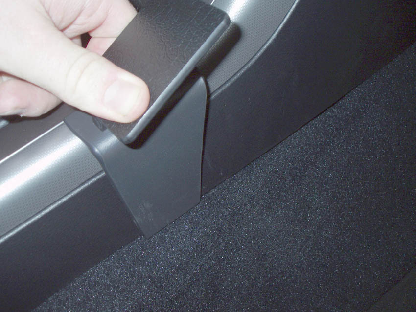 Brodit ProClip 833390 voor Subaru Outback 2004-2006 en Subaru Legacy 2004-2006 - detail van dashboardmontage