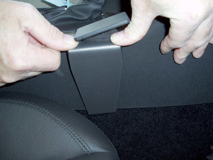 Brodit ProClip 833482 voor Mercedes Benz SLK-Class 2005-2010 - ProClip geplaatst in het voertuig