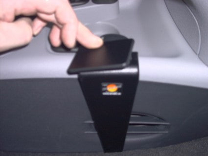 Brodit ProClip 833672 voor Citroen Pluriel 2005-2006, Citroen C3 2006-2009 en Citroen C2 2005-2006 - ProClip geplaatst in het voertuig