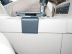 Brodit ProClip 833695 voor Ford Explorer Sport Track 2007-2010 en Ford Explorer 2006-2010 - detail van dashboardmontage