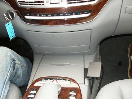 Brodit ProClip 833854 voor Mercedes Benz S-Class 2006-2009 - installatiepositie