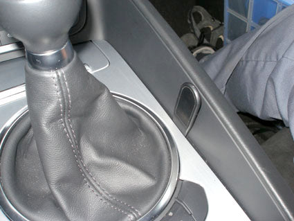 Brodit ProClip 833975 voor Audi TT 2007-2014 - montagepositie op dashboard