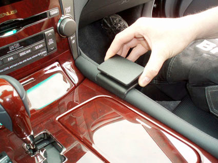 Brodit ProClip 834028 voor Lexus LS Series 2007-2012 - montagepositie op dashboard