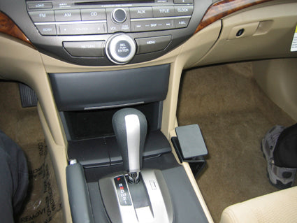 Brodit ProClip 834100 voor Honda Accord Crosstour 2010-2012 en Honda Accord 2008 - installatiepositie