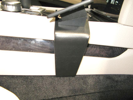 Brodit ProClip 834299 voor BMW 7-series F01, F02 2009-2015 - detail van dashboardmontage