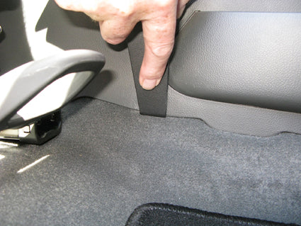 Brodit ProClip 834350 voor Chevrolet Cruze 2009-2014 - detail van dashboardmontage