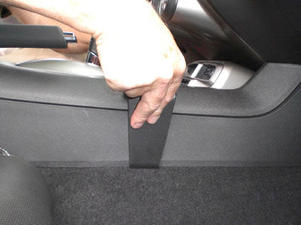 Brodit ProClip 834377 voor Chevrolet Camaro 2010-2015 - detail van dashboardmontage