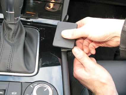 Brodit ProClip 834596 voor Volkswagen Touareg 2011-2018 - ProClip geplaatst in het voertuig