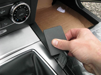 Brodit ProClip 834616 voor Mercedes Benz C-Class (180-320) 2011-2014 - ProClip geplaatst in het voertuig