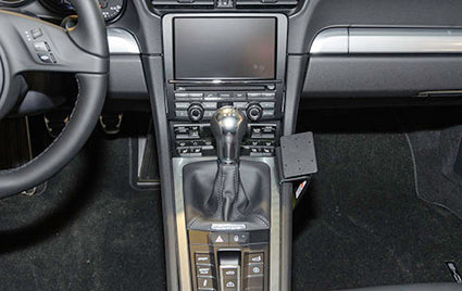 Brodit ProClip 834878 voor Porsche Cayman (Type 981) 2012-2021, Porsche Boxster (Type 981) 2012-2020 en Porsche 911 (Type 991) 2012-2019 - installatiepositie