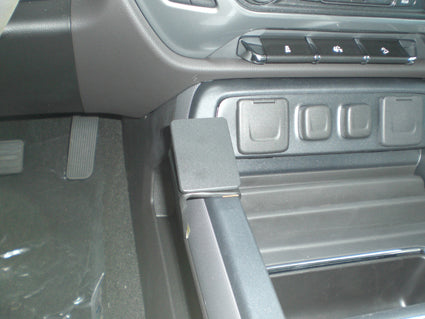 Brodit ProClip 834963 voor Chevrolet Silverado 2500/3500 Series 2015-2019, Chevrolet Silverado 1500 Series 2014-2018 e.a. - detail van dashboardmontage