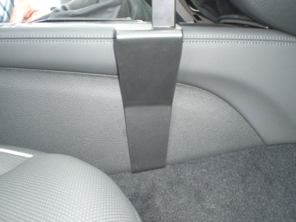 Brodit ProClip 835008 voor Hyundai Genesis 2015-2020 - detail van dashboardmontage