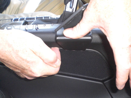 Brodit ProClip 835013 voor Porsche Macan 2015-2026 - ProClip geplaatst in het voertuig