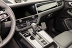 Brodit ProClip 835013 voor Porsche Macan 2015-2026 - montagefoto 10