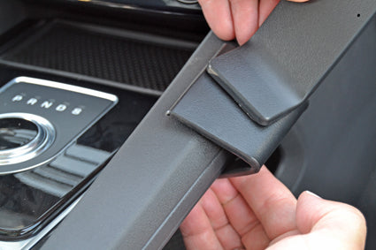 Brodit ProClip 835225 voor Jaguar F-PACE 2017-2020 - montagepositie op dashboard