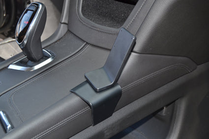 Brodit ProClip 835228 voor Cadillac XT6 2020-2025 en Cadillac XT5 2017-2025 - detail van dashboardmontage