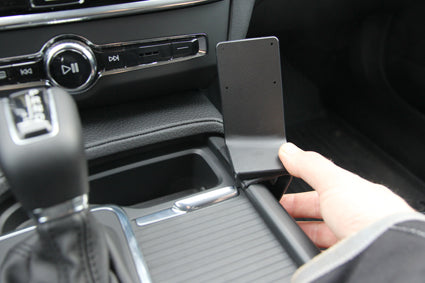 Brodit ProClip 835248 voor Volvo V90 2017-2025 en Volvo S90 2017-2025 - montagepositie op dashboard