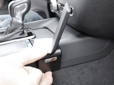 Brodit ProClip 835343 voor Volvo XC60 2018-2024, Volvo V60 2019-2025 en Volvo S60 2019-2025 - ProClip geplaatst in het voertuig