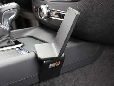 Brodit ProClip 835343 voor Volvo XC60 2018-2024, Volvo V60 2019-2025 en Volvo S60 2019-2025 - detail van dashboardmontage