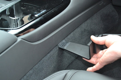 Brodit ProClip 835354 voor Maserati Levante 2016-2024 - montagepositie op dashboard
