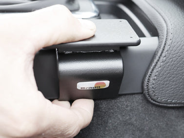 Brodit ProClip 835392 voor Volvo V90 2017-2025 en Volvo S90 2017-2025 - ProClip geplaatst in het voertuig