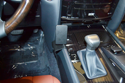 Brodit ProClip 835434 voor Lexus LX Series 2016-2021 - detail van dashboardmontage