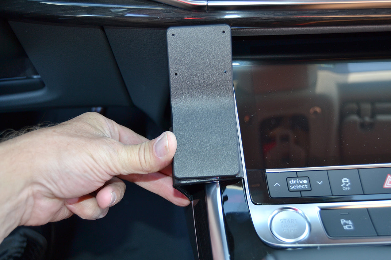 Brodit ProClip 835630 voor Audi Q7 2020-2026 - ProClip geplaatst in het voertuig