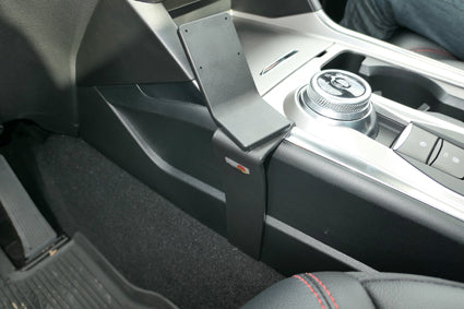 Brodit ProClip 835635 voor Ford Explorer 2020-2024 - detail van dashboardmontage