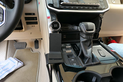 Brodit ProClip 835703 voor Toyota LandCruiser 300 2021-2026 - installatiepositie