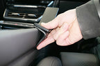 Brodit ProClip 835739 voor Audi e-tron GT 2021-2024 - detail van dashboardmontage