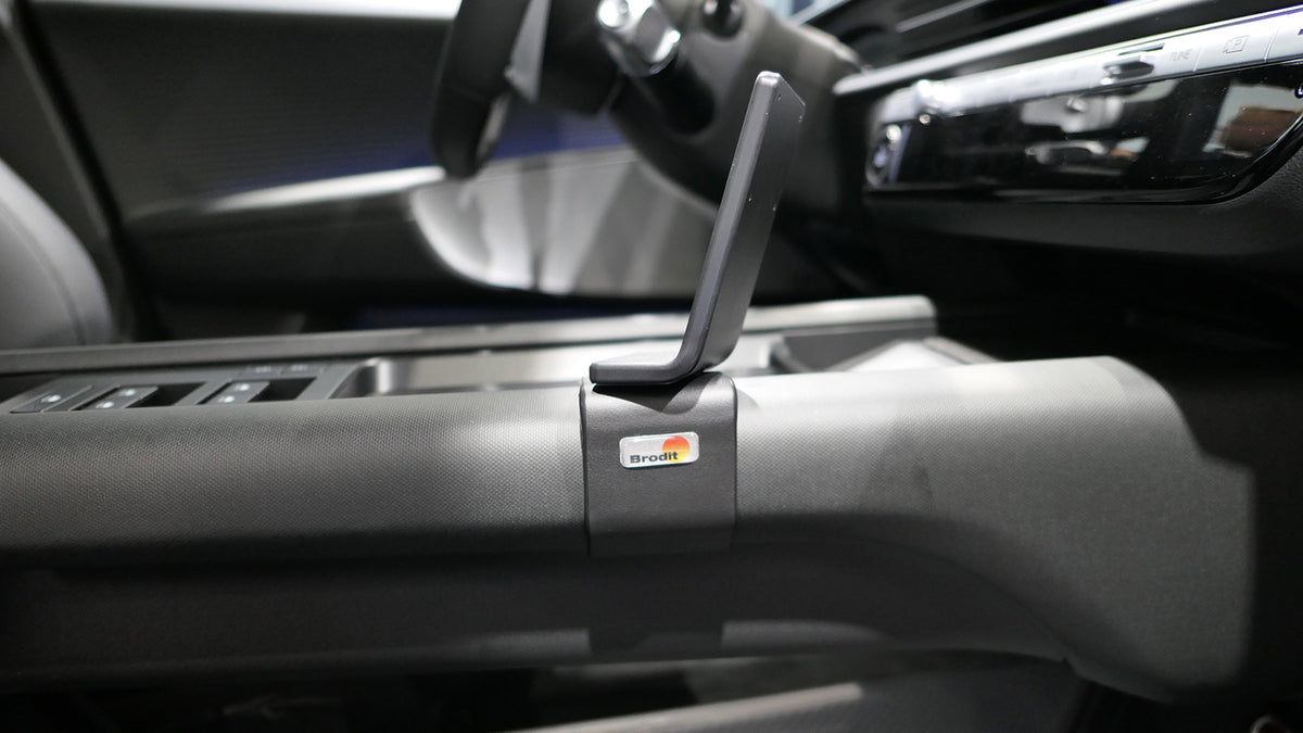 Brodit ProClip 835949 voor Hyundai Ioniq 6 2023-2026 - montagefoto 6