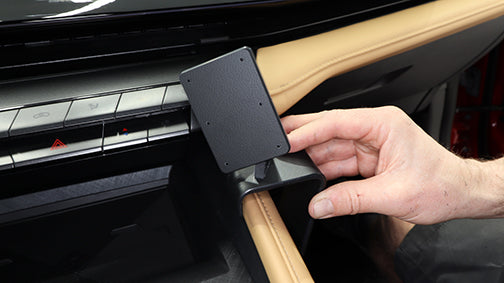 Brodit ProClip 836052 voor Changan UNI-V 2022-2026 - montagepositie op dashboard