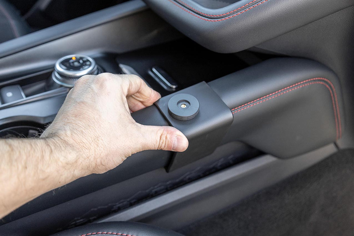 Brodit ProClip 836128 voor Ford Explorer 2025-2026 - ProClip geplaatst in het voertuig