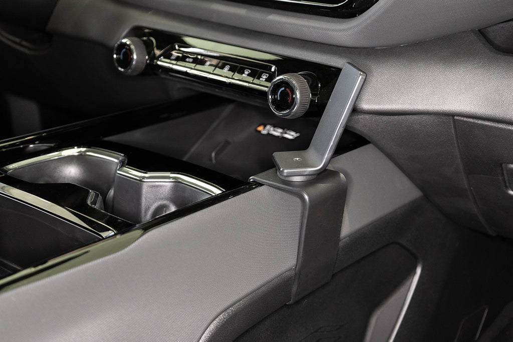 Brodit ProClip 836131 voor Chevrolet Silverado EV 2024-2026 - montagefoto 6