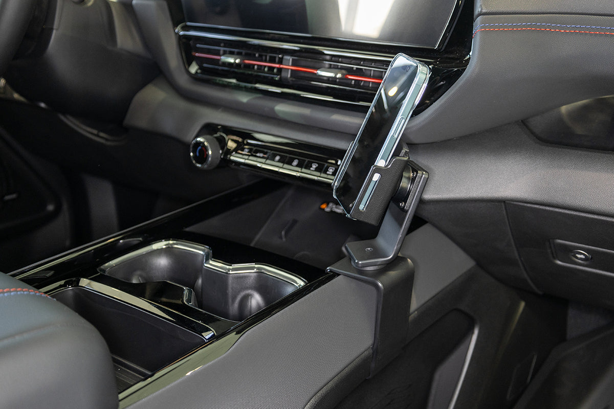 Brodit ProClip 836131 voor Chevrolet Silverado EV 2024-2026 - montagefoto 9