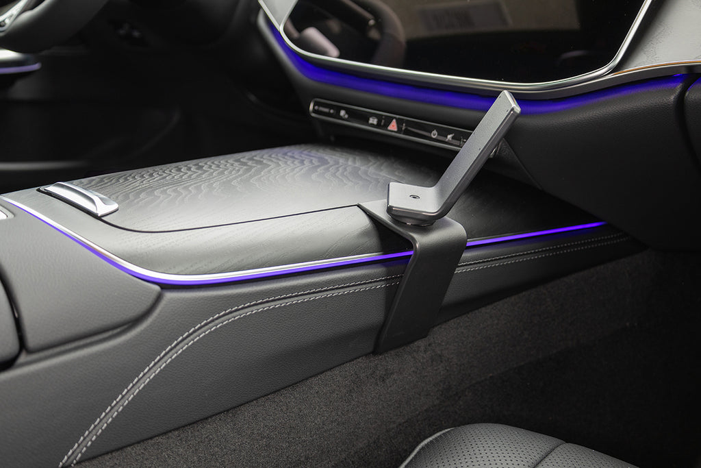 Brodit ProClip 836135 voor Mercedes Benz E-Class, Stationwagon 2024-2026 en Mercedes Benz E-Class, Sedan 2024-2026 - installatiepositie
