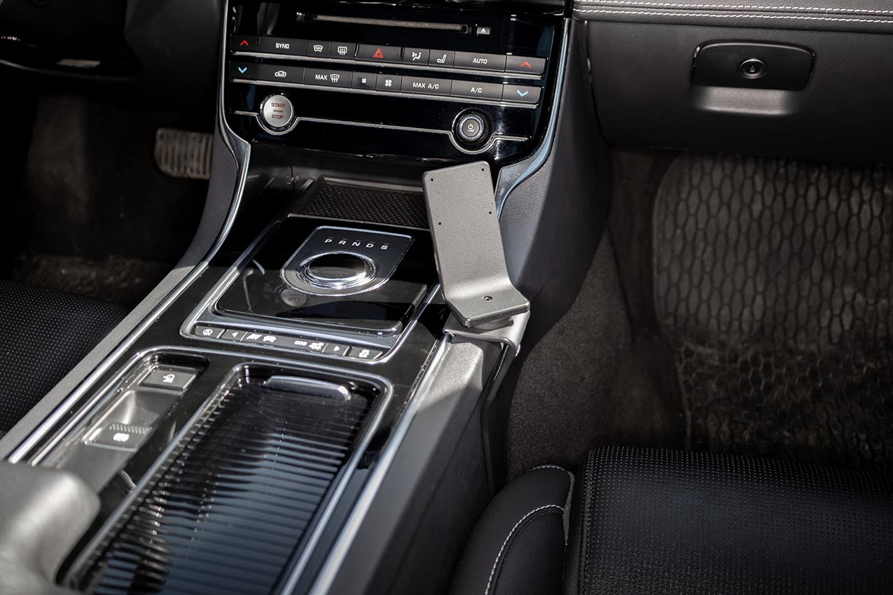 Brodit ProClip 836140 voor Jaguar XE 2019-2020 - montagefoto 12