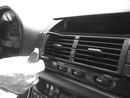 Brodit ProClip 851946 voor Mercedes Benz S-Class 1991-1999 - detail van dashboardmontage