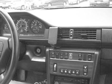 Brodit ProClip 852015 voor Mercedes Benz 124 (200-500E) 1986-1994 - installatiepositie