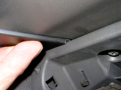 Brodit ProClip 852022 voor Opel Tigra 1993-2000 en Opel Corsa 1993-2000 - detail van dashboardmontage