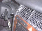 Brodit ProClip 852106 voor Audi S8 1994-2002 en Audi A8 1994-2002 - montagepositie op dashboard