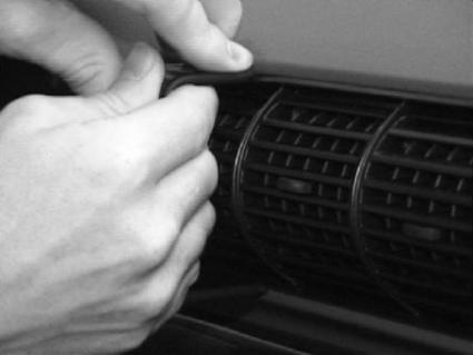 Brodit ProClip 852169 voor Audi S4 Sedan 1995-2000, Audi S4 Avant 1995-2001 e.a. - detail van dashboardmontage