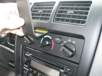 Brodit ProClip 852253 voor Toyota Tacoma 1995-2004 - ProClip geplaatst in het voertuig